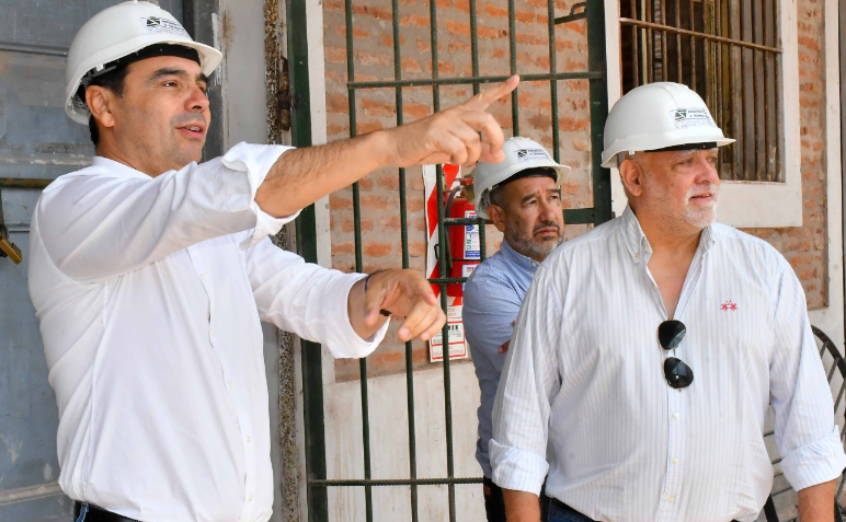 El Gobernador Vald S Recorri Las Obras De La Unidad Para Seguir