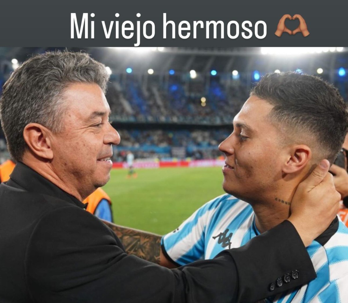 El emotivo abrazo entre Juanfer Quintero y Marcelo Gallardo