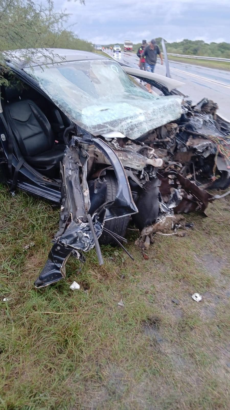 Un hombre está grave tras el choque entre un auto y un camión en Corrientes