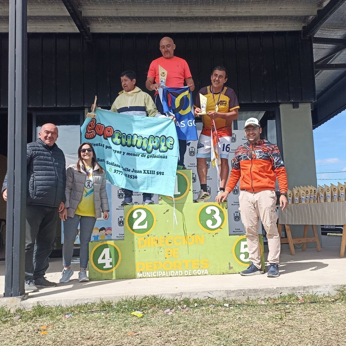 4a Carrera Oncoinfanto juvenil mayores 7 premiacionjpg