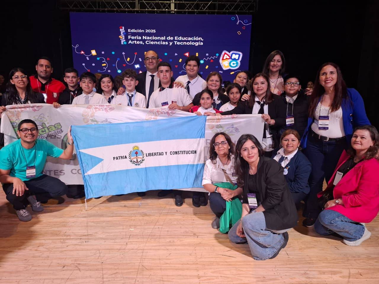 ESTUDIANTES DE GOYA Y CORRIENTES BRILLARON EN LA FERIA NACIONAL DE CIENCIA Y TECNOLOGÍA