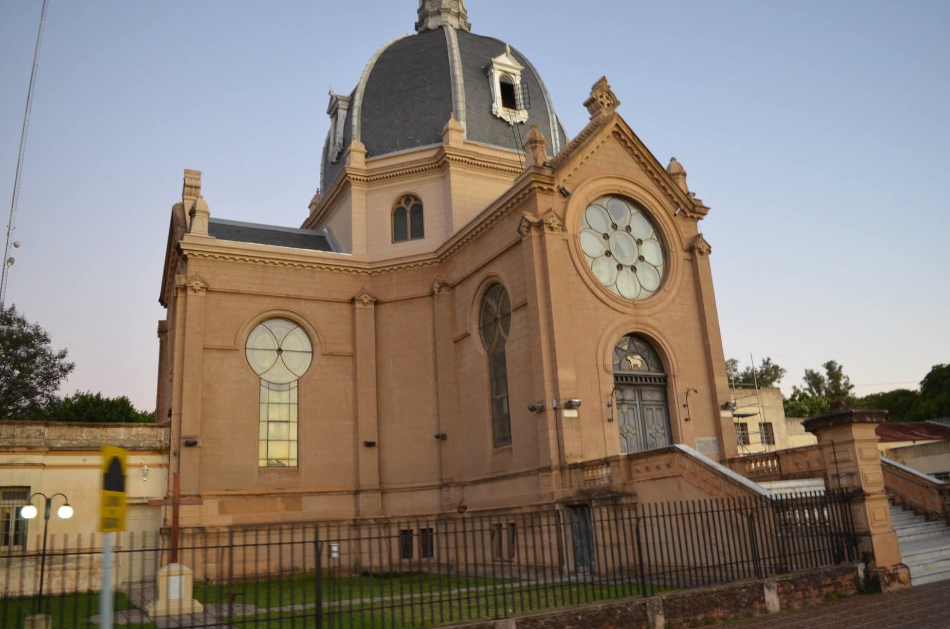 ESCUELA PARROQUIAL LA ROTONDA AGRADECE A LA POLICÍA POR RECUPERAR OBJETOS ROBADOS
