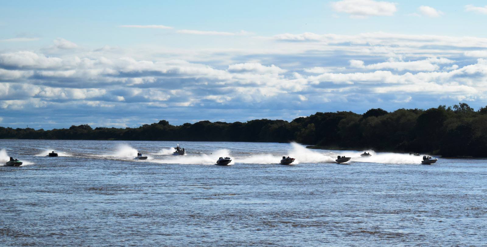 RAID NÁUTICO DE LAS AMÉRICAS: “UN ESPECTÁCULO NOVEDOSO PARA LA CIUDAD”, DESTACÓ EL SECRETARIO DE TURISMO