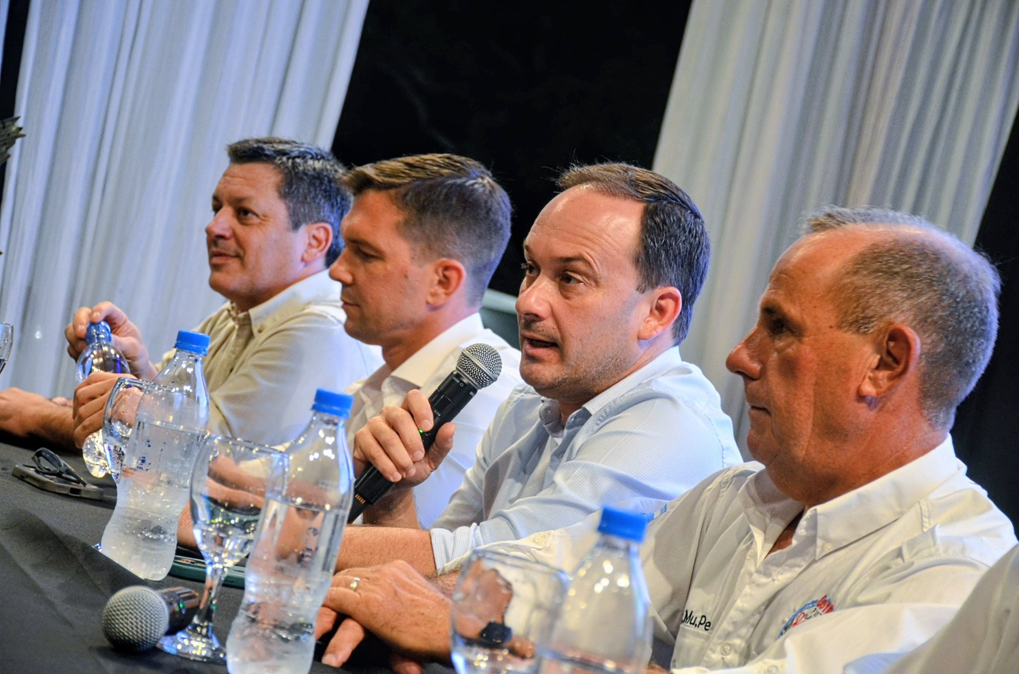 MARIANO HORMAECHEA: “LA CIUDAD SE EMPIEZA A VESTIR DE FIESTA NACIONAL DEL SURUBÍ Y ES LA VIDRIERA DE GOYA Y LA PROVINCIA”