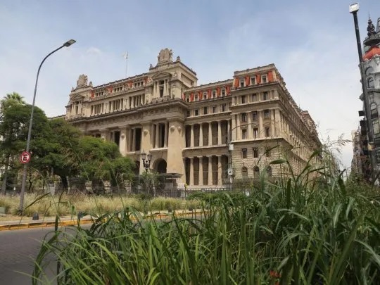 La justicia anuló seis artículos del mega DNU de Javier Milei