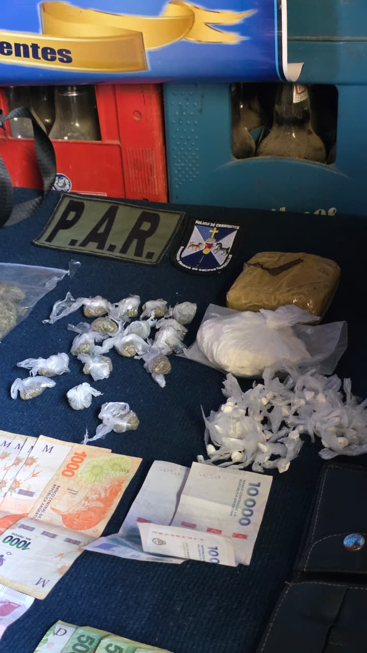 DESARTICULARON KIOSCO NARCO CON 136 GRAMOS DE COCAINA Y MÁS DE 1KG DE MARIHUANA