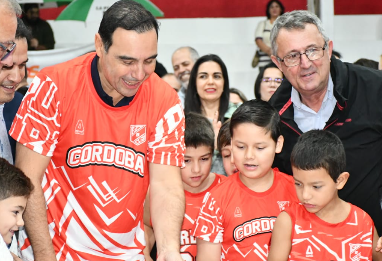 El Gobernador inauguró infraestructura deportiva en el histórico Club Córdoba
