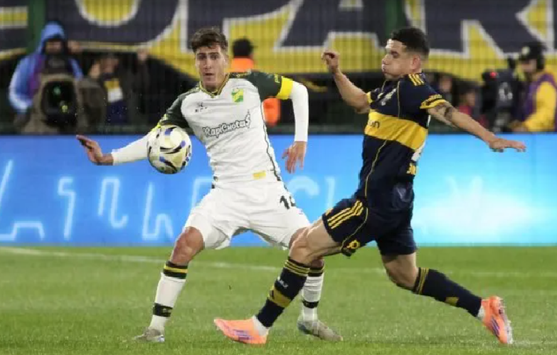 Defensa y Justicia sorprendió a Boca: en el final, lo venció por 2-1 por el Torneo Clausura