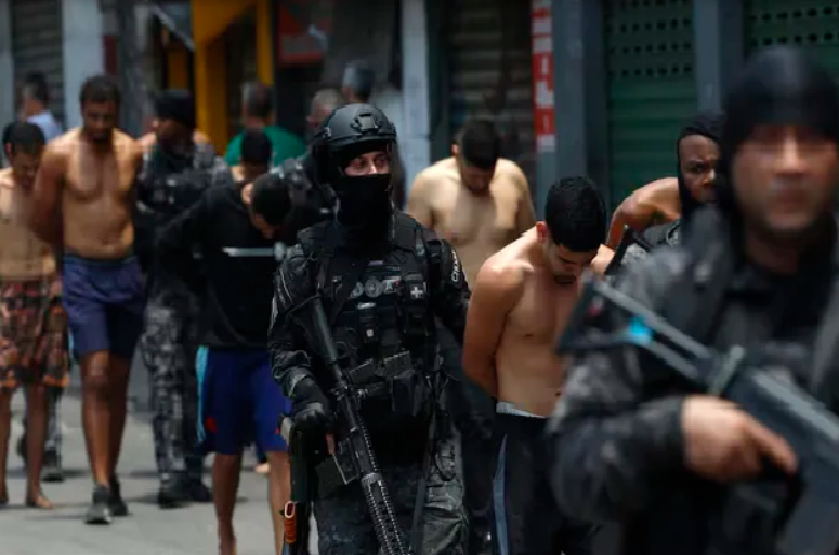 Guerra contra el narcotráfico en Río de Janeiro: 64 muertos en una operación policial