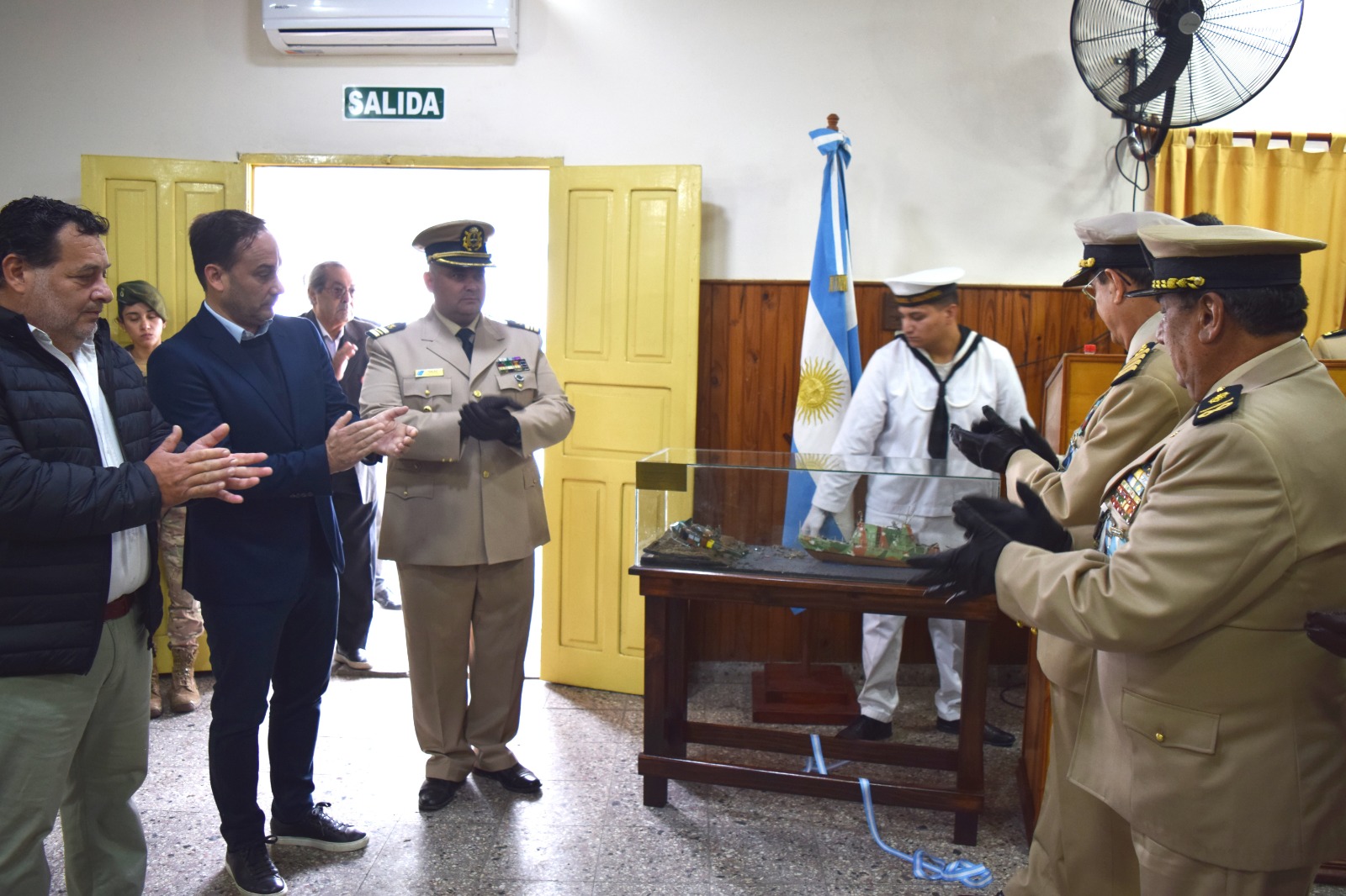 INTENDENTE HORMAECHEA PARTICIPÓ DEL ACTO EN MEMORIA DE LOS CAÍDOS Y EN CONMEMORACIÓN DE LA GESTA DEL GUARDACOSTAS GC-83 “RÍO IGUAZÚ”