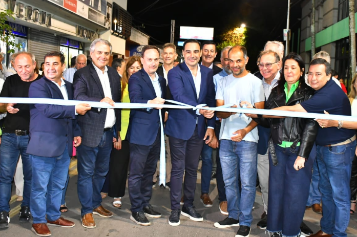 En Goya, Valdés inauguró repavimentación de importante arteria céntrica e interconexiones