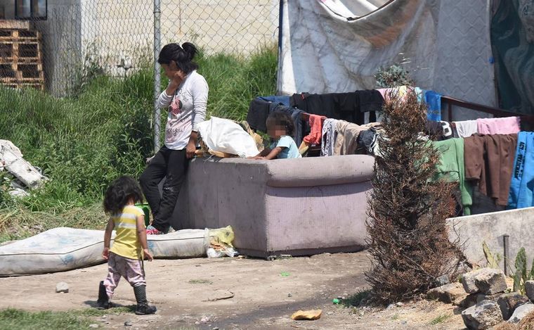 La pobreza trepó a 52,9%, peor cifra en 20 años: más de 24 millones de personas