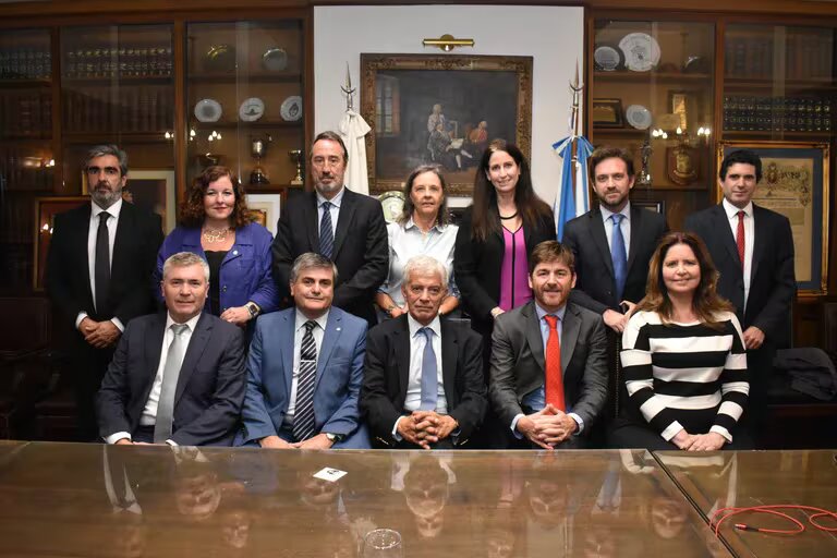   LOS JUECES DENUNCIAN QUE LA NUEVA LEY DE GANANCIAS ES INCONSTITUCIONAL PARA EL PODER JUDICIAL Y PIDEN QUE NO SE APLIQUE