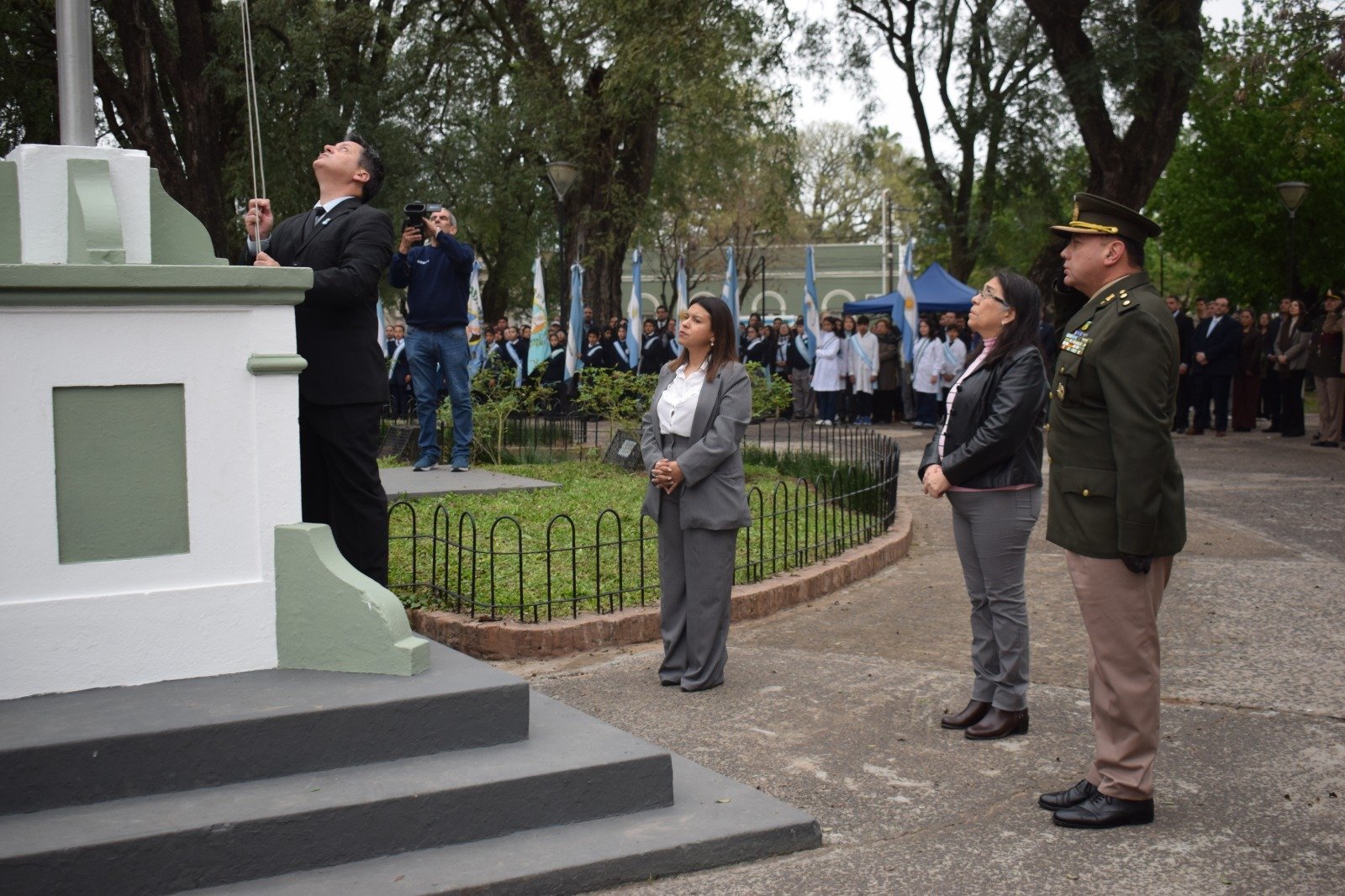 Acto Central Plaza San Martin 176 aniversario fallecimiento General San Martin 12 bandera a media astajpg