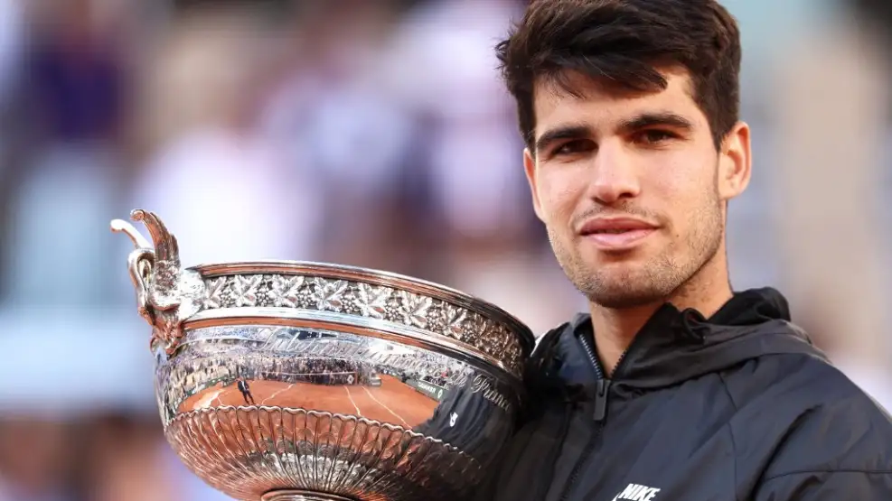 Carlos Alcaraz, el rey de París: derrotó a Zverev en cinco sets y ganó su primer Roland Garros