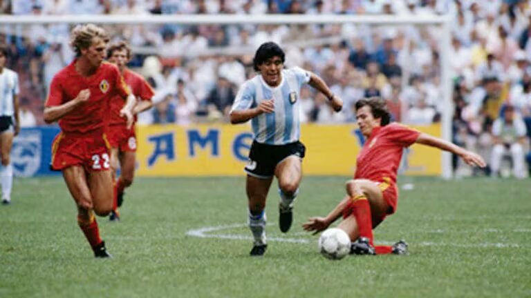  SUBASTAN UN TESORO DE MARADONA EN LA GESTA DE LA SELECCIÓN ARGENTINA EN EL MUNDIAL 86: “ESTABA EN LA CAJA DE SEGURIDAD DE UN BANCO”