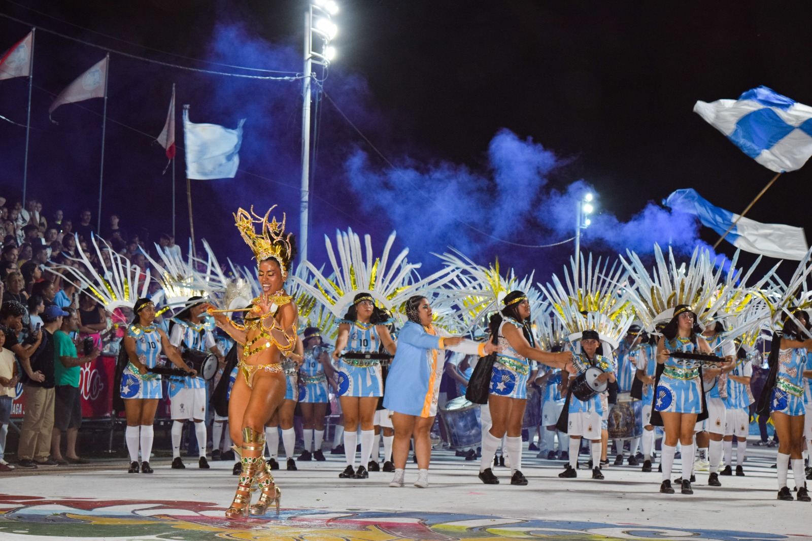 LA PRIMERA LUNA CARNAVALERA BRILLÓ CON TODO SU ESPLENDOR