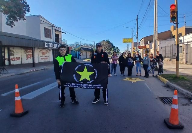 CHARLAS DE ESTRELLAS AMARILLAS, REQUISITO FUNDAMENTAL PARA OBTENER LA LICENCIA DE CONDUCIR