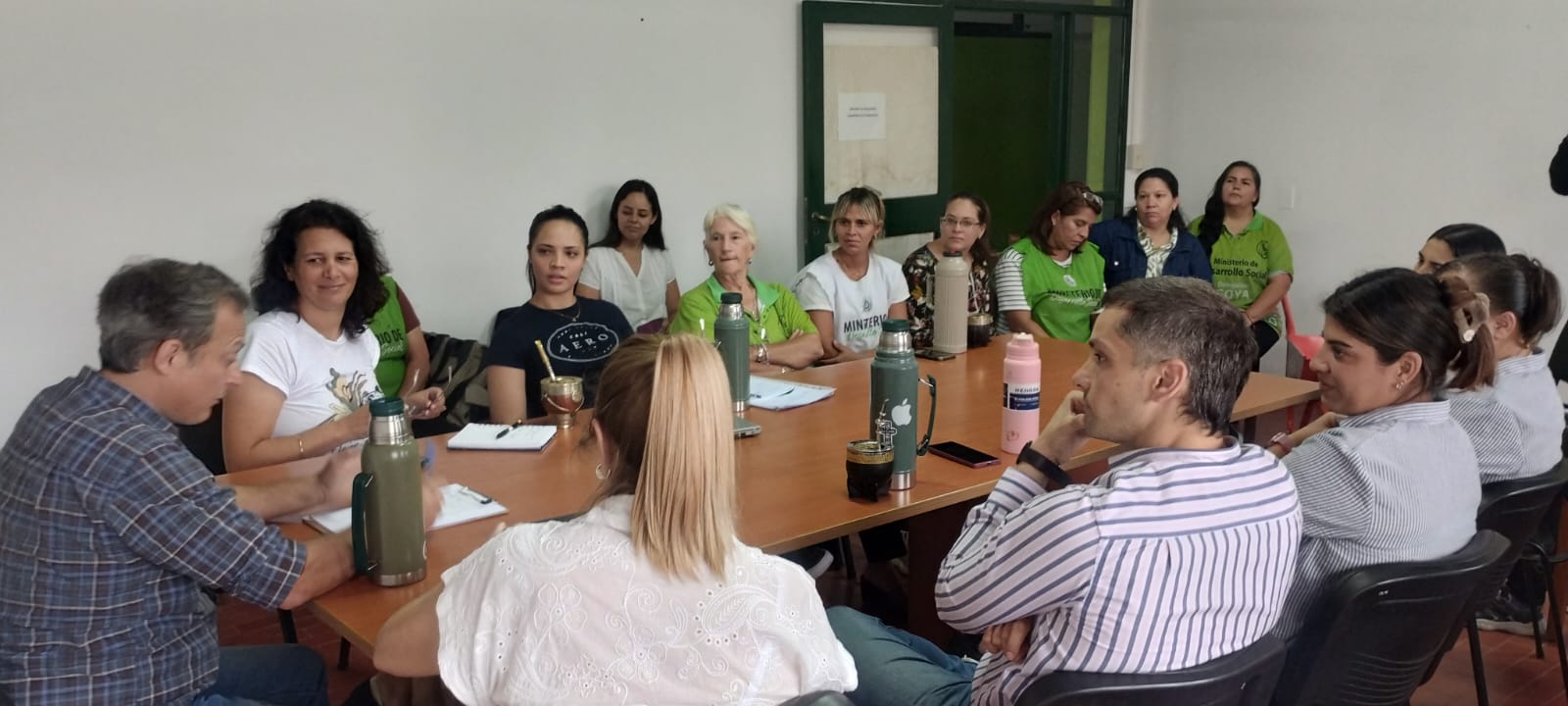 REUNIÓN DE TRABAJO EN LA DELEGACIÓN GOYA DE DESARROLLO SOCIAL