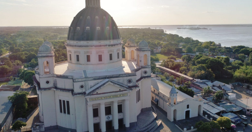 DESPIDIENDO SEMANA SANTA: UN VIAJE HACIA ITATI, CAPITAL DE LA FE