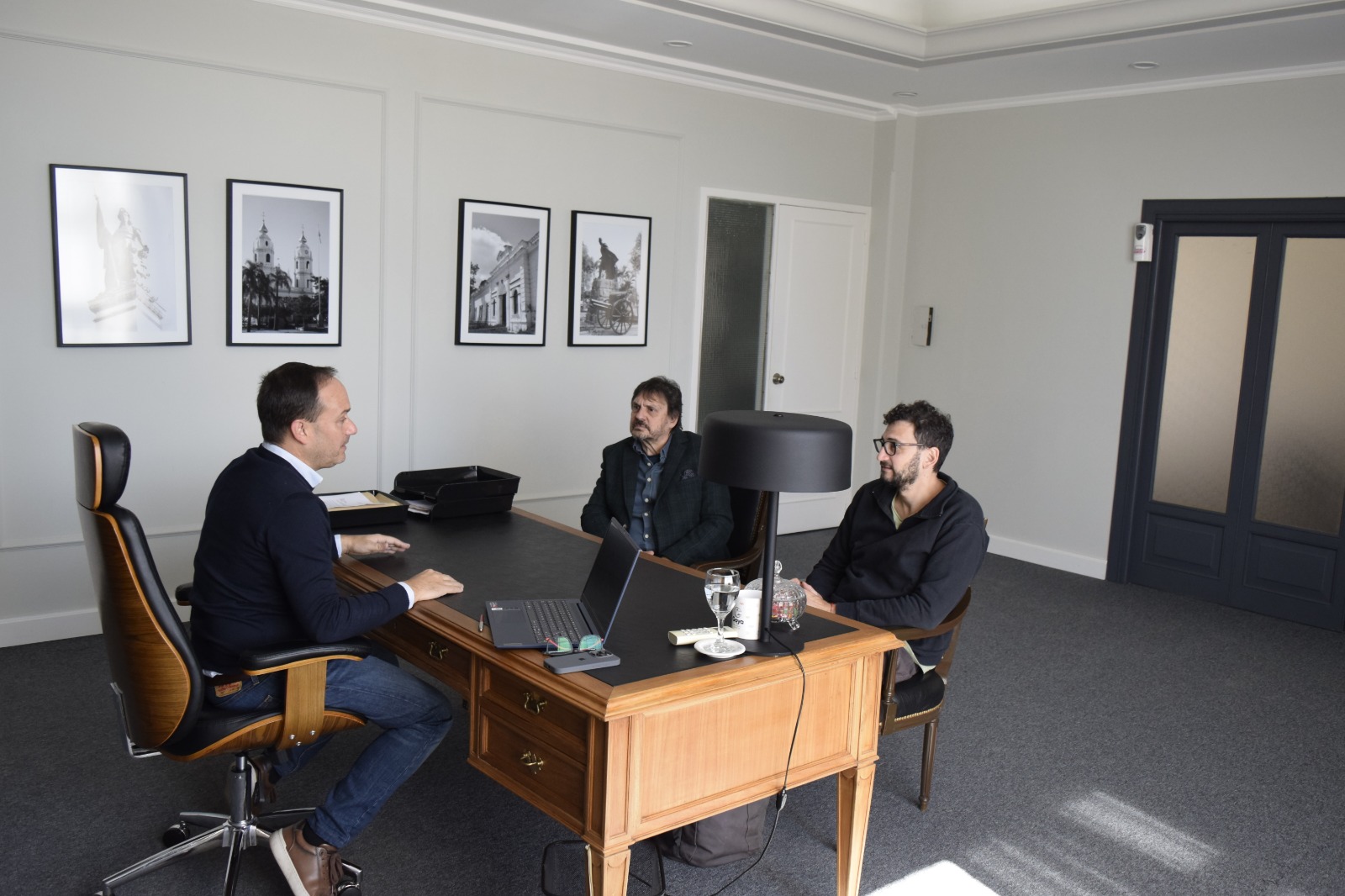 FELIPE PIGNA VISITA GOYA Y CONTINÚA SUMANDO HISTORIAS PARA SU LIBRO