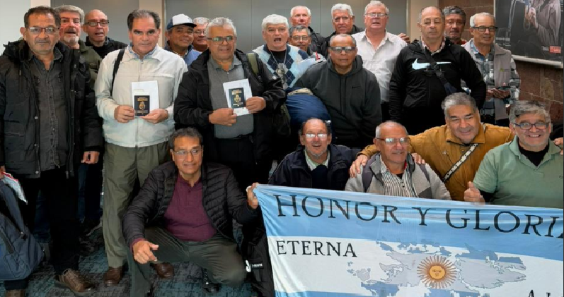 EXCOMBATIENTES CORRENTINOS REGRESARON A MALVINAS EN UN VIAJE DE MEMORIA, EMOCIÓN Y HOMENAJE