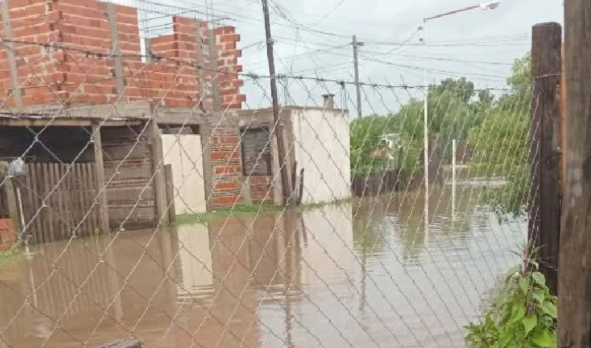 TORMENTA CON GRANIZO: MÁS DE 70 MILÍMETROS INUNDAN MONTE CASEROS, CORRIENTES