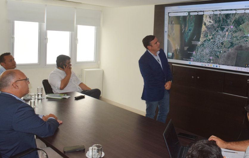 EL MINISTRO MEZA COORDINÓ TAREAS DE SANEAMIENTO CON INTENDENTES DE EL SOMBRERO Y EMPEDRADO