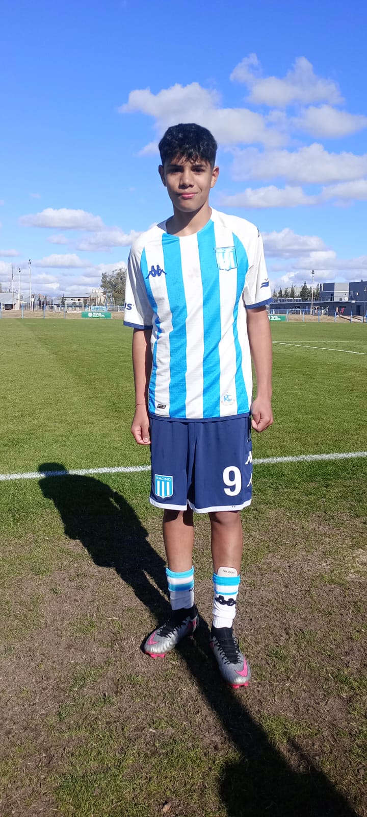 Tenemos 9 es goleador de las divisiones inferiores de Racing y es de Goya