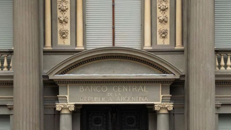 Qué países no tienen banco central como propone Milei en Argentina