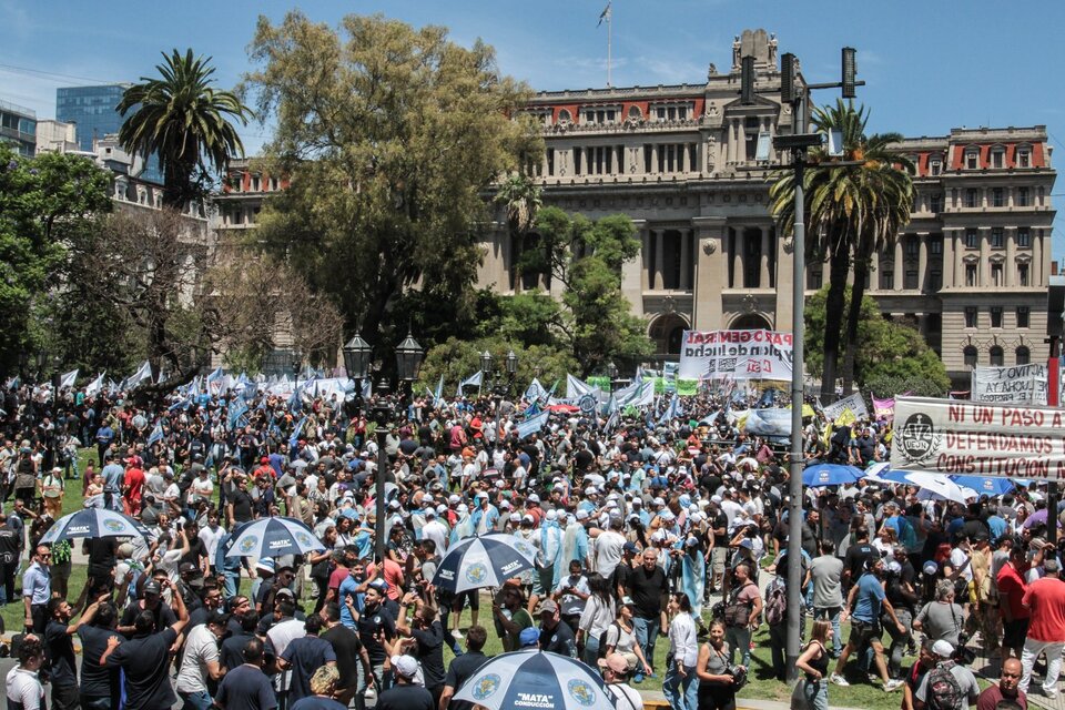 La Cámara del Trabajo suspende la reforma laboral del DNU de Milei