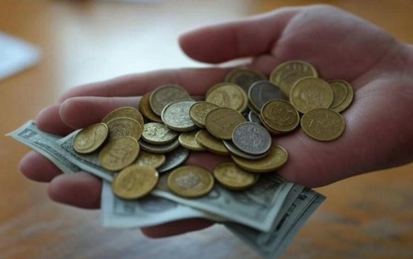 Año Nuevo: el ritual con monedas o billetes para atraer prosperidad y abundancia