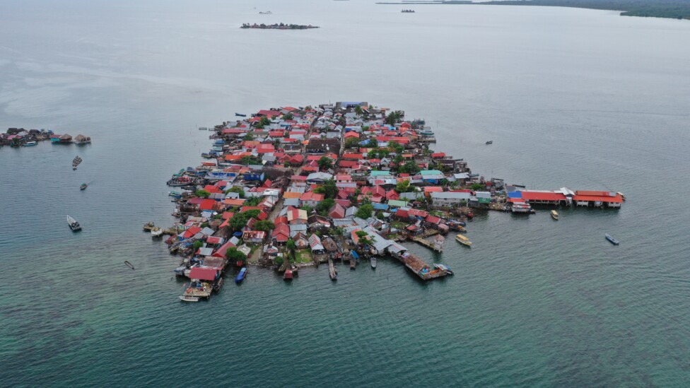  DESPLAZADOS CLIMÁTICOS: LA HISTORIA DETRÁS DE LAS 300 FAMILIAS QUE ABANDONARON SU ISLA EN PANAMÁ