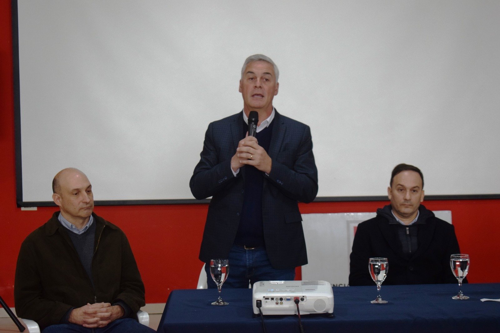 Ilustracion Nota al Ministro Walter Chavez