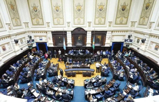 Elecciones: la Legislatura bonaerense aprobó los cambios en el calendario electoral