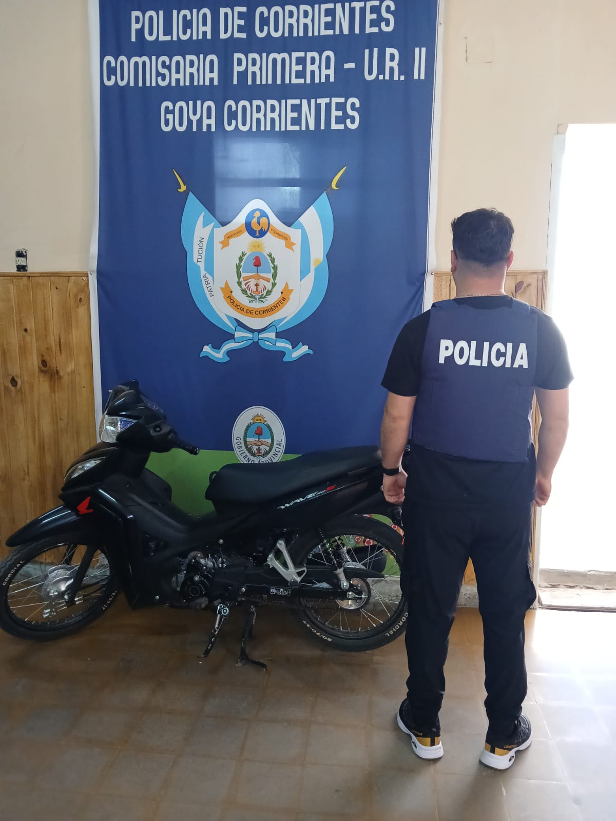 EN OPERATIVO DE CONTROL: COMISARÍA 1° DE GOYA RECUPERÓ UNA MOTO ROBADA DE SANTA LUCÍA