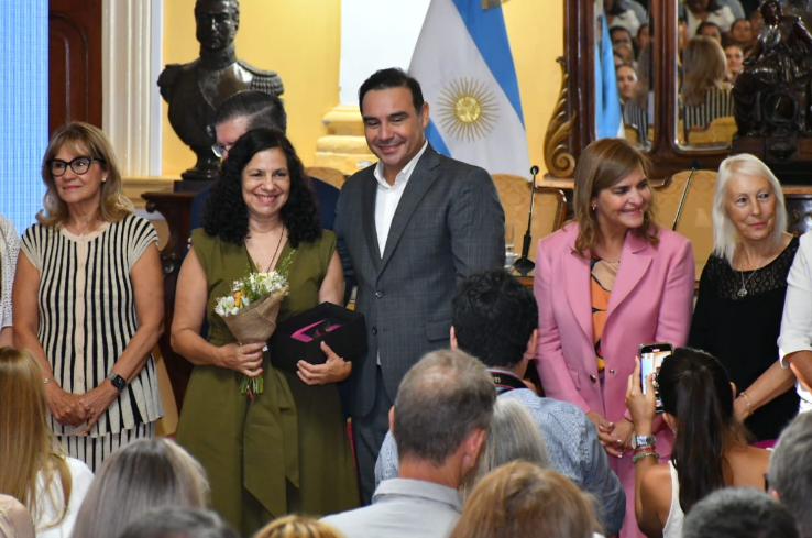 El gobernador Valdés encabezó un emotivo homenaje a mujeres destacadas correntinas