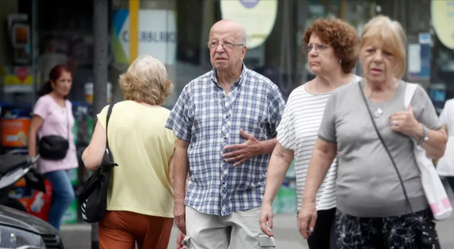 Oficializaron un nuevo aumento para los jubilados a partir de noviembre: de cuánto será el haber mínimo