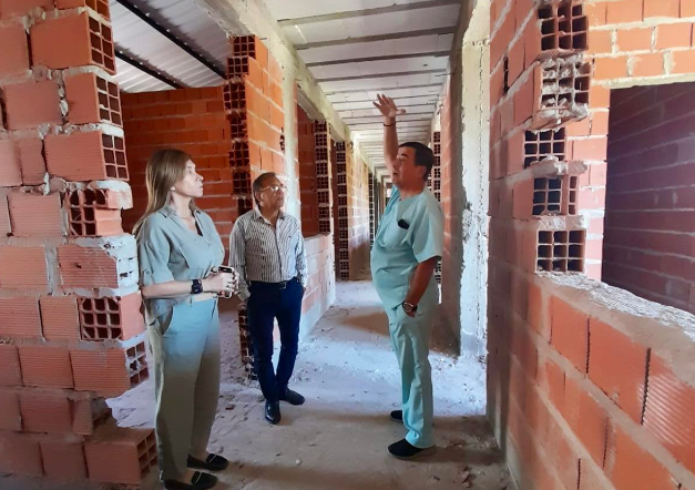 GOYA: El ministro Cardozo verificó la obra del nuevo Hospital Pediátrico