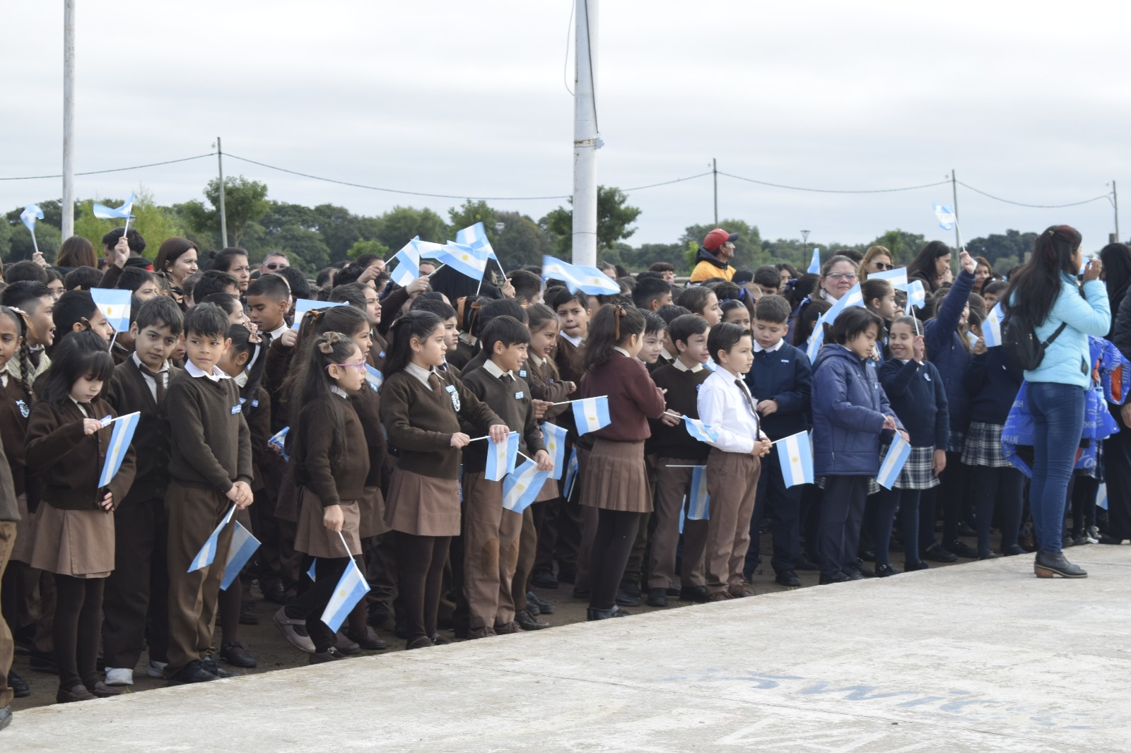 PROMESA DE LEALTAD A LA BANDERA Y PASAJE DE HONOR