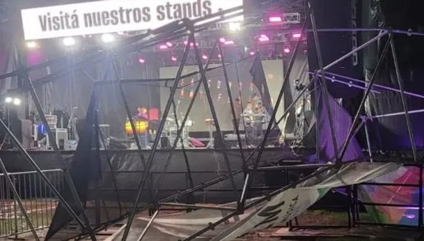 Tragedia en la Fiesta Nacional de la Música: se cayó una estructura y murió una mujer