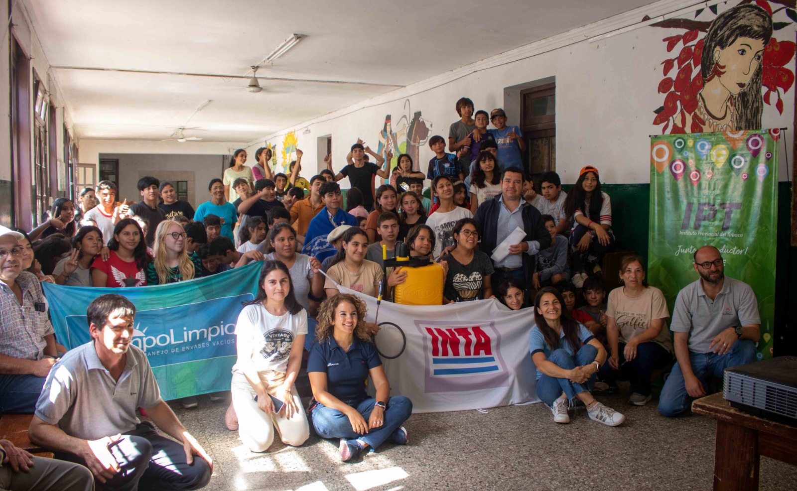 ESTUDIANTES DE TRES COLEGIOS RURALES RECIBIERON CAPACITACIÓN SOBRE EL CUIDADO DEL MEDIO AMBIENTE