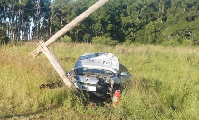 RUTA 12: CAMIÓN PERDIÓ LA RUEDA Y PROVOCÓ DESPISTE Y CHOQUE DE UN AUTO
