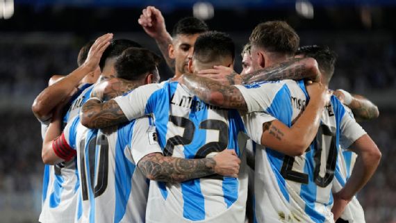 Argentina goleó 6-0 a Bolivia con triplete de Lionel Messi