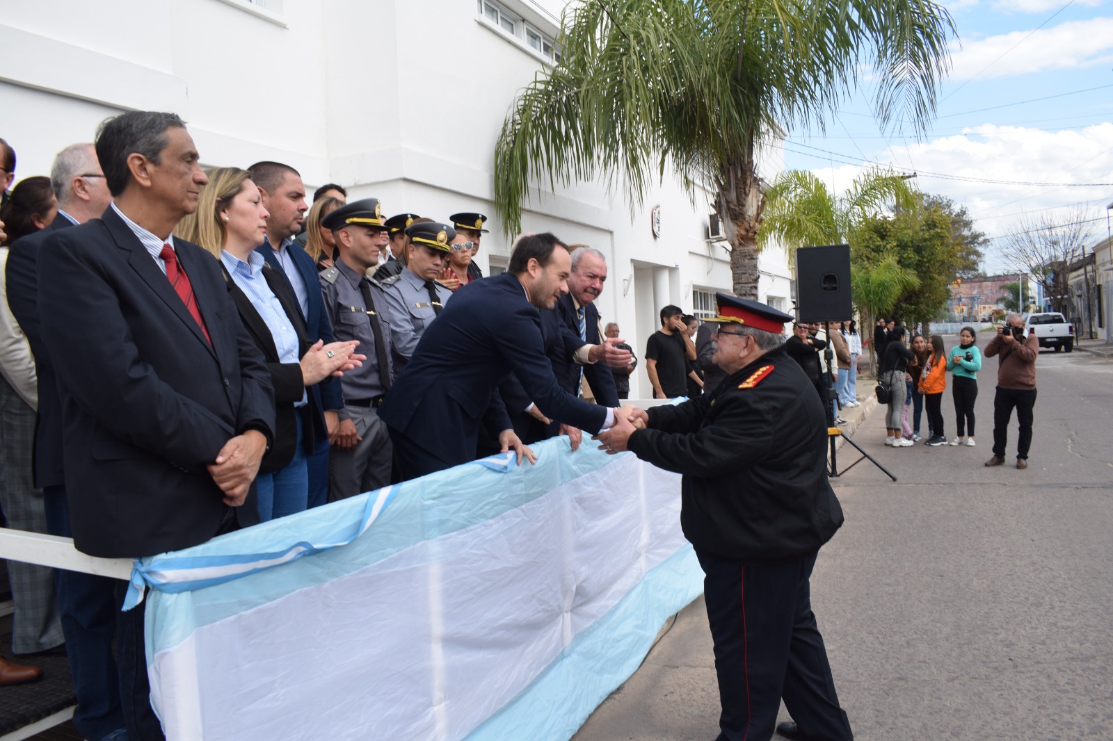 DIA DEL BOMBERO VOLUNTARIO:  EL INTENDENTE MARIANO HORMAECHEA PARTICIPÓ DEL ACTO RECORDATORIO DEL BOMBERO VOLUNTARIO
