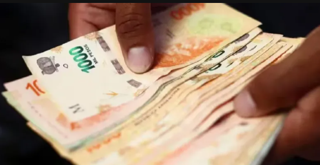 El salario mínimo no para de caer y la gente puede comprar menos que en 2001