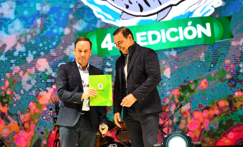 En la apertura de la 48° Fiesta del Surubí en Goya, Valdés llamó a "cuidar nuestro río y recursos naturales"