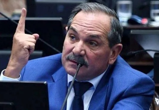 Arranca el juicio oral contra el exgobernador Alperovich, acusado de abuso sexual