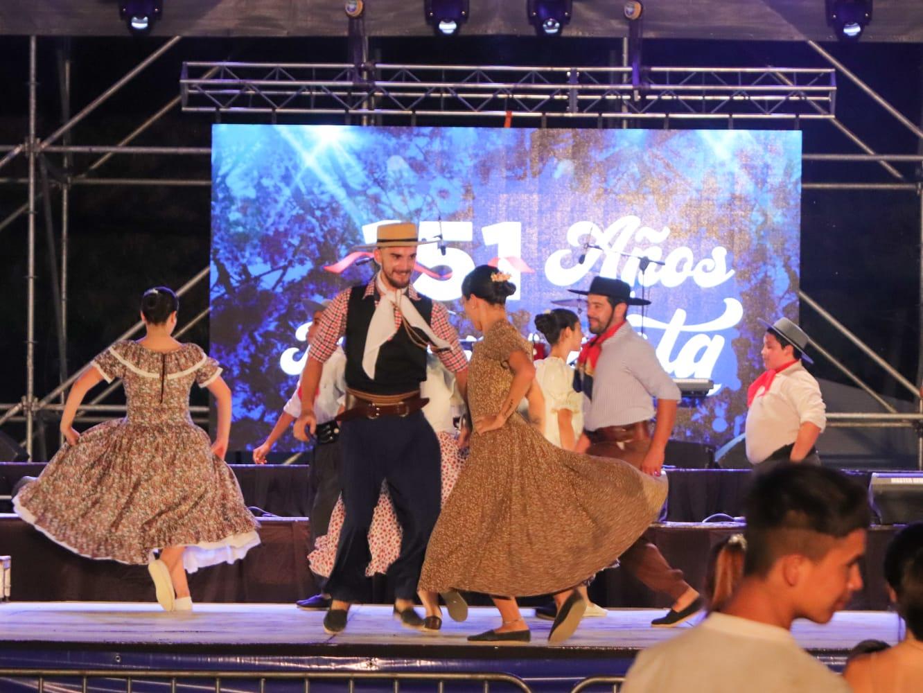Con la participación de más de 200 artísticas locales finalizaron los festejos por el aniversario de Reconquista