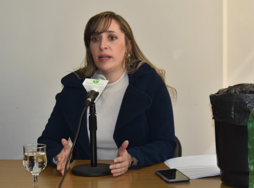 Directora de Medio Ambiente GÓMEZ ARIZAGA INSISTE EN LA IMPORTANCIA DE LA SEPARACIÓN DE RESIDUOS EN ORIGEN